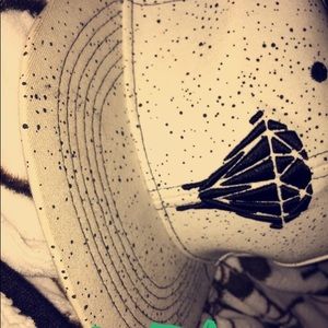 Diamond flat bill hat